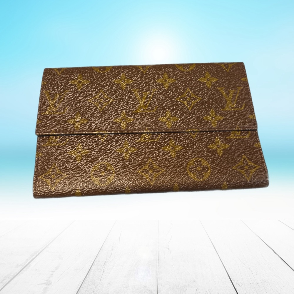 Louis Vuitton Monogram Pochette Passport Trifold Wallet Purse